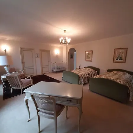 Le G Te Du Domaine In Nyaraló *
