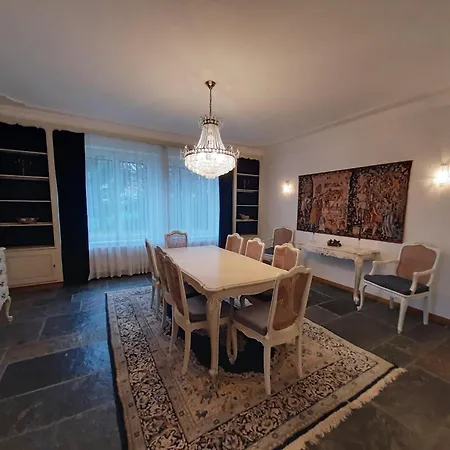 Charming By High Fens مالميدي