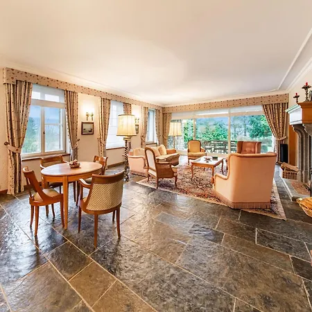 Charming By High Fens